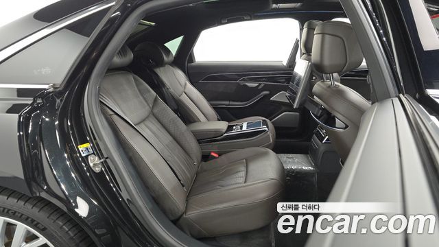 Audi A8 (D5) 55 TFSI Quattro LWB 2021 — фото 11