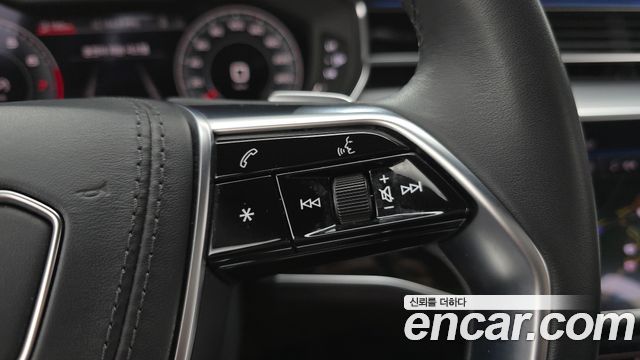Audi A8 (D5) 55 TFSI Quattro LWB 2021 — фото 31