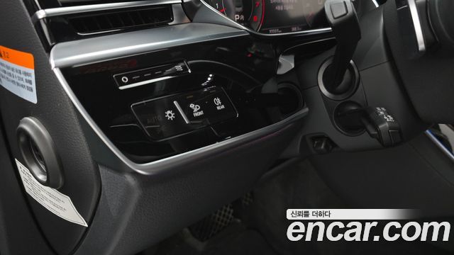 Audi A8 (D5) 55 TFSI Quattro LWB 2021 — фото 35