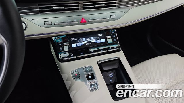 Hyundai Grandeur (IG) 2.5 Le Blanc 2023 — фото 9