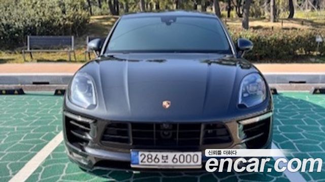 Porsche Macan 3.0 GTS 95B 2018 — фото 3