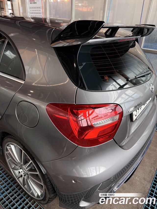 Mercedes-Benz A-Class (W176) A45 AMG 4MATIC 2018 — фото 21