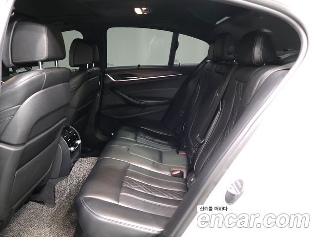 BMW 5 Series (G30) 530i xDrive M Sport Package Plus 2018 — фото 11