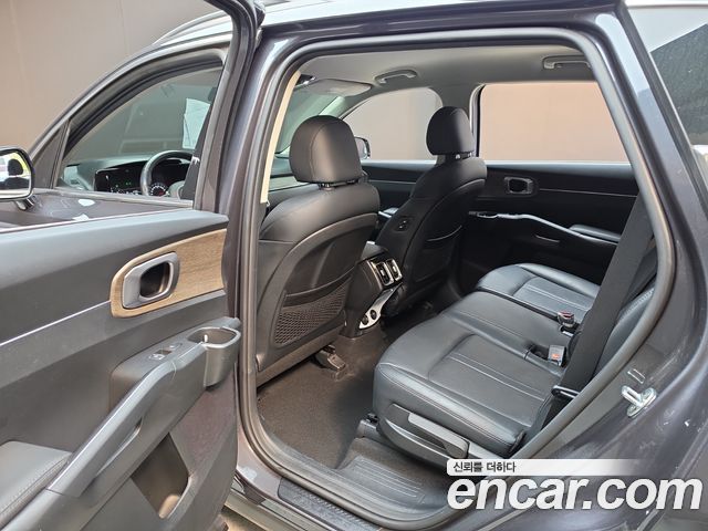 Kia Sorento (IV) Diesel 2.2 2WD Prestige 2023 — фото 12