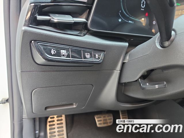Kia Niro Signature 2023 — фото 19