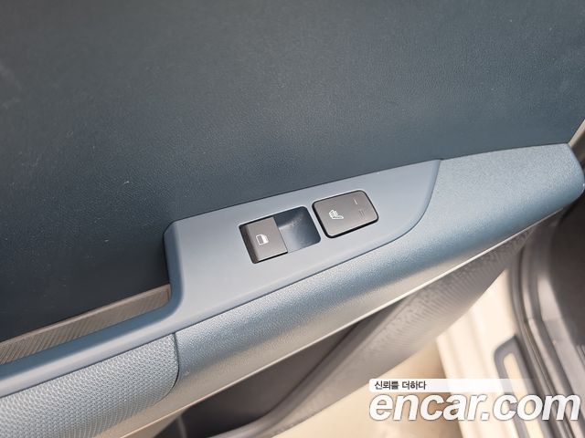 Kia Niro Signature 2023 — фото 27