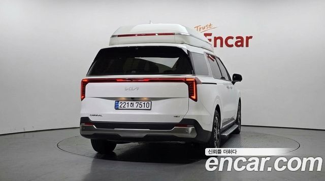 Kia Carnival (IV) HEV 9-Seater Hi-Limousine Signature 2025 — фото 4