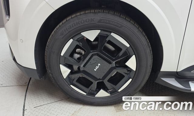 Kia Carnival (IV) HEV 9-Seater Hi-Limousine Signature 2025 — фото 5