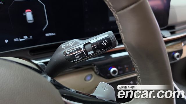 Kia Carnival (IV) HEV 9-Seater Hi-Limousine Signature 2025 — фото 28