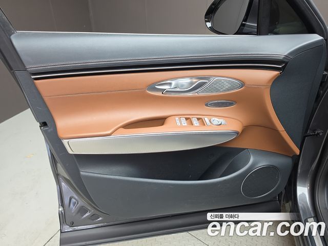 Genesis GV70 2.5T Gasoline 2WD 2023 — фото 24