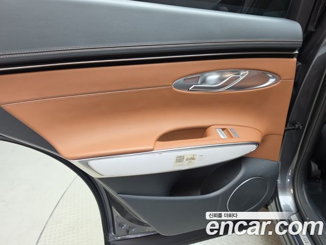Genesis GV70 2.5T Gasoline 2WD 2023 — фото 25