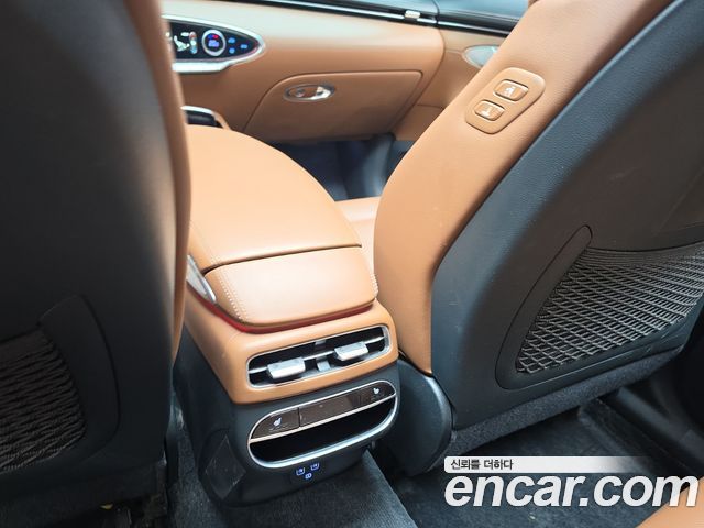 Genesis GV70 2.5T Gasoline 2WD 2023 — фото 31