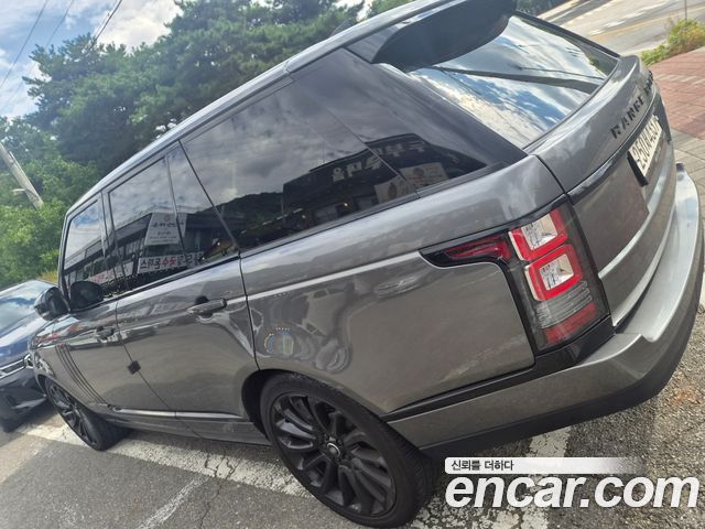 Land Rover Range Rover (IV) 5.0 SC Vogue SE 2017 — фото 5