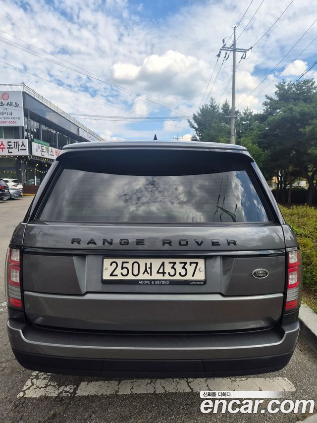 Land Rover Range Rover (IV) 5.0 SC Vogue SE 2017 — фото 8
