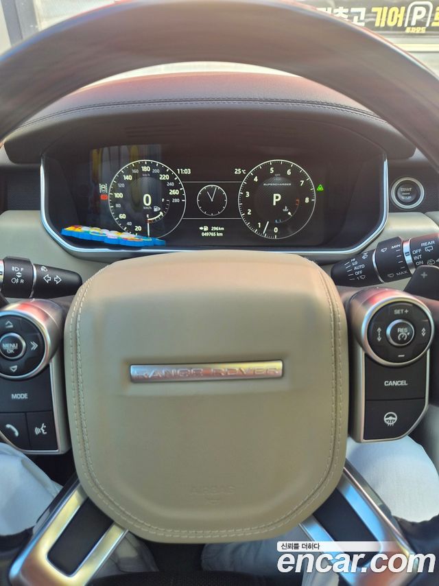 Land Rover Range Rover (IV) 5.0 SC Vogue SE 2017 — фото 9
