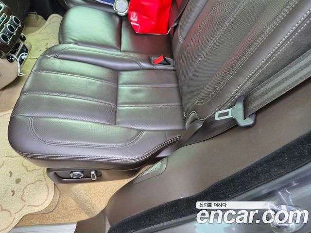 Land Rover Range Rover (IV) 5.0 SC Vogue SE 2017 — фото 19