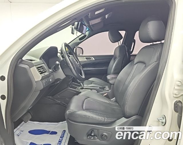 KG Mobility (SsangYong) Rexton Sports Khan Diesel 2.2 4WD Professional X (5-Link) 2019 — фото 15
