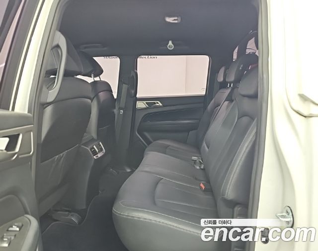 KG Mobility (SsangYong) Rexton Sports Khan Diesel 2.2 4WD Professional X (5-Link) 2019 — фото 16
