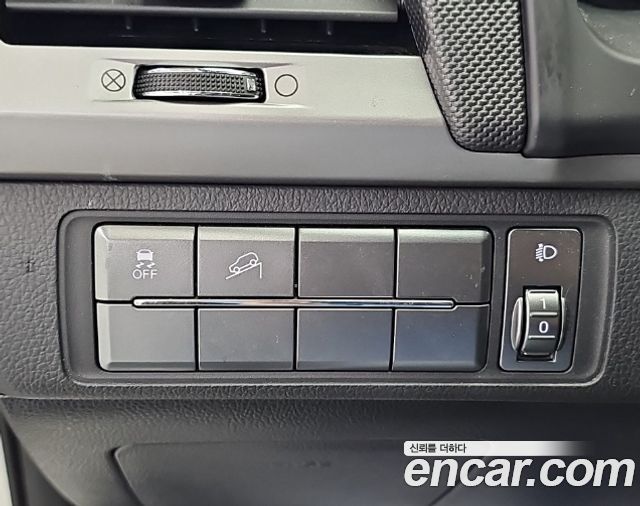 KG Mobility (SsangYong) Rexton Sports Khan Diesel 2.2 4WD Professional X (5-Link) 2019 — фото 22