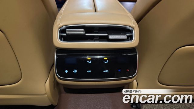 Genesis G80 (RG3) Gasoline 2.5 Turbo AWD 2025 — фото 22