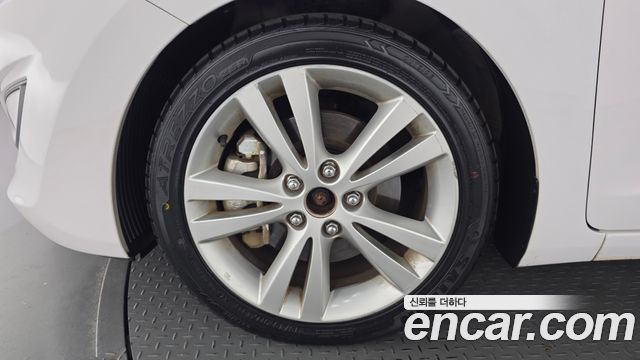Hyundai i30 (New) Diesel 1.6 VGT PYL 2014 — фото 5