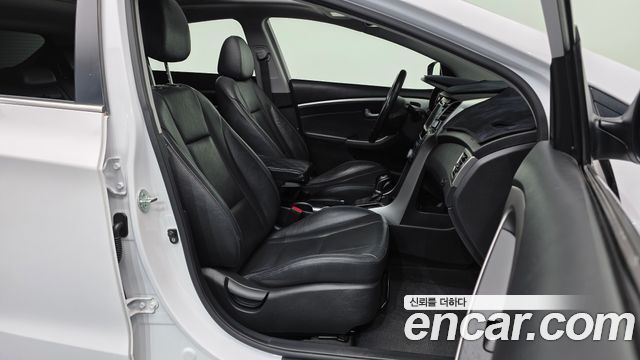 Hyundai i30 (New) Diesel 1.6 VGT PYL 2014 — фото 11