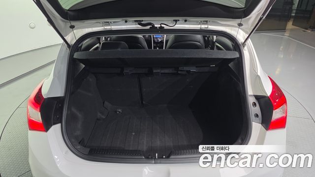 Hyundai i30 (New) Diesel 1.6 VGT PYL 2014 — фото 20