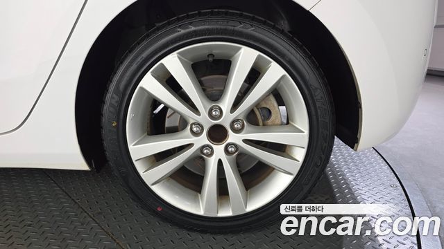 Hyundai i30 (New) Diesel 1.6 VGT PYL 2014 — фото 21