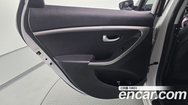 Hyundai i30 (New) Diesel 1.6 VGT PYL 2014 — фото 25