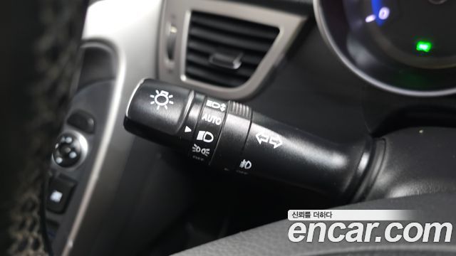 Hyundai i30 (New) Diesel 1.6 VGT PYL 2014 — фото 31