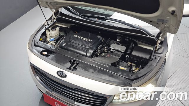 Kia Carnival 9-seater Noblesse 2018 — фото 6