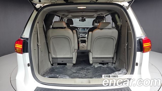 Kia Carnival 9-seater Noblesse 2018 — фото 20