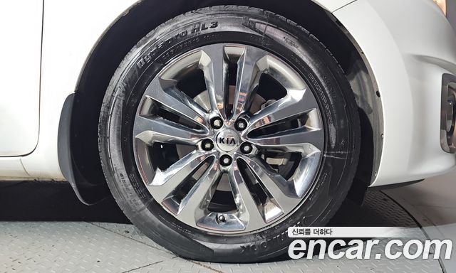 Kia Carnival 9-seater Noblesse 2018 — фото 21