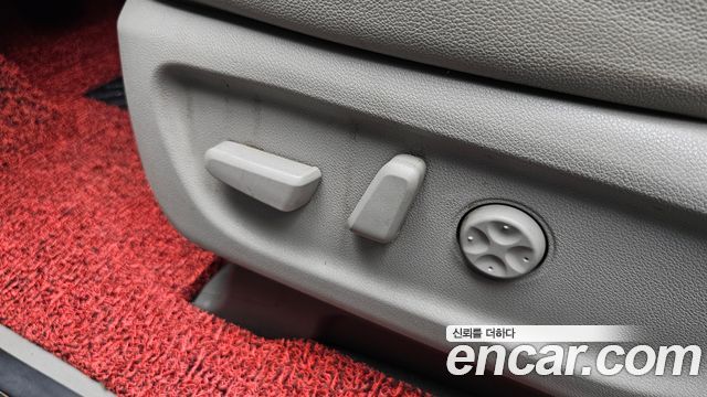 Kia Carnival 9-seater Noblesse 2018 — фото 33