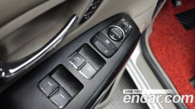 Kia Carnival 9-seater Noblesse 2018 — фото 36
