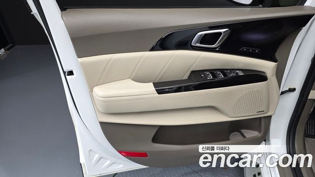 Kia Carnival (IV) Diesel 9-Seater Hi-Limousine Signature 2022 — фото 24