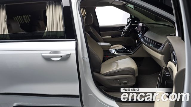 Kia Carnival (IV) Diesel 9-Seater Hi-Limousine Signature 2022 — фото 26