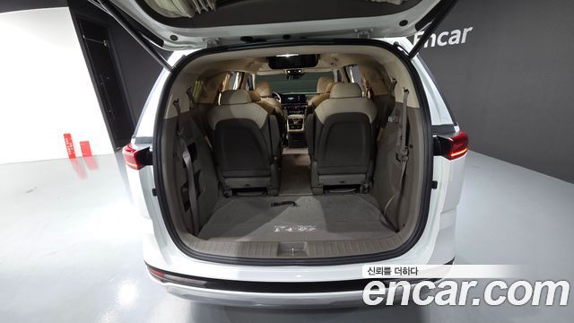 Kia Carnival (IV) Diesel 9-Seater Hi-Limousine Signature 2022 — фото 29