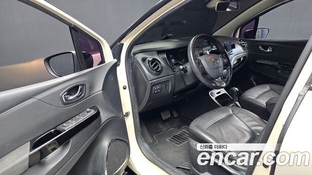 Renault Korea QM3 RE 2015 — фото 10