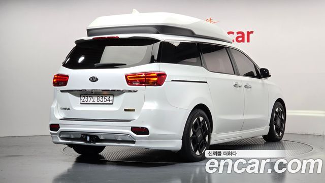 Kia Carnival 7-Seater Hi-Limousine President 2019 — фото 2