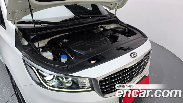 Kia Carnival 7-Seater Hi-Limousine President 2019 — фото 6