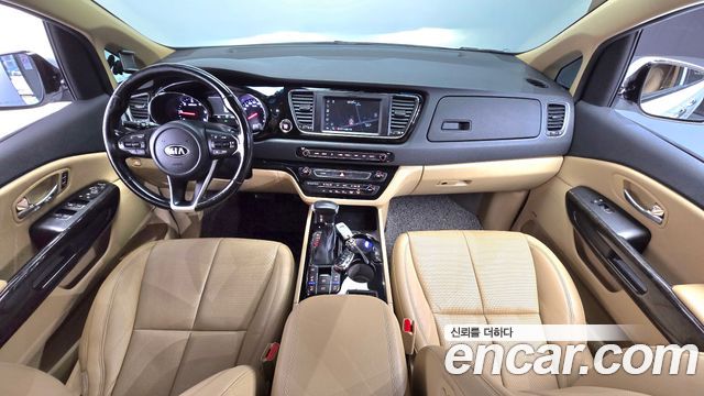 Kia Carnival 7-Seater Hi-Limousine President 2019 — фото 7