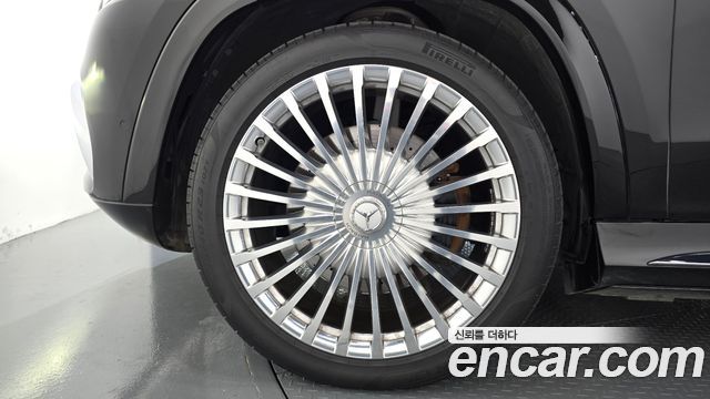 Mercedes-Benz GLS-Class (X167) Maybach GLS600 4MATIC Manufakur 2023 — фото 5