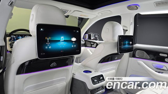 Mercedes-Benz GLS-Class (X167) Maybach GLS600 4MATIC Manufakur 2023 — фото 11