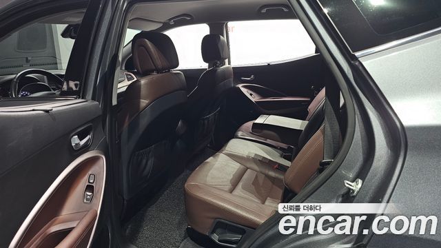 Hyundai Santa Fe The Prime Gasoline 2.0 Turbo 2WD Value Plus 2018 — фото 11