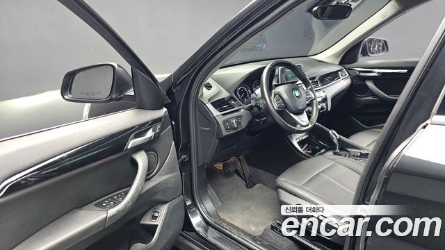 BMW X1 (F48) xDrive 18d Premium 2018 — фото 10