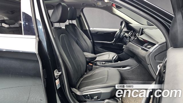 BMW X1 (F48) xDrive 18d Premium 2018 — фото 12