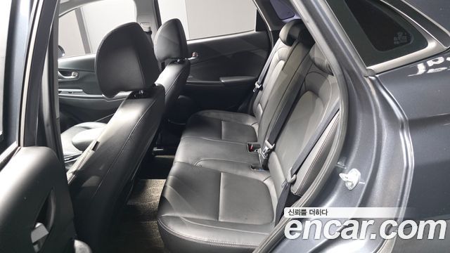 Hyundai Kona 1.6 Turbo 2WD Modern pop 2018 — фото 12