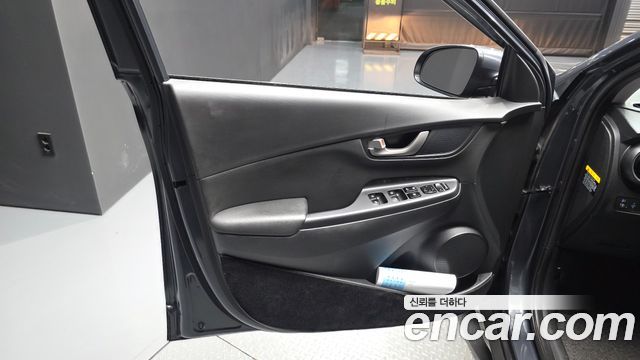 Hyundai Kona 1.6 Turbo 2WD Modern pop 2018 — фото 24
