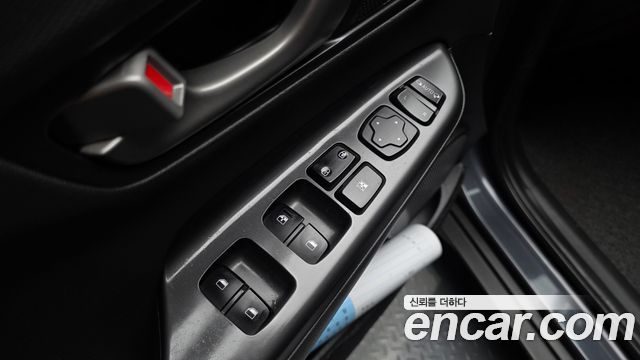 Hyundai Kona 1.6 Turbo 2WD Modern pop 2018 — фото 28